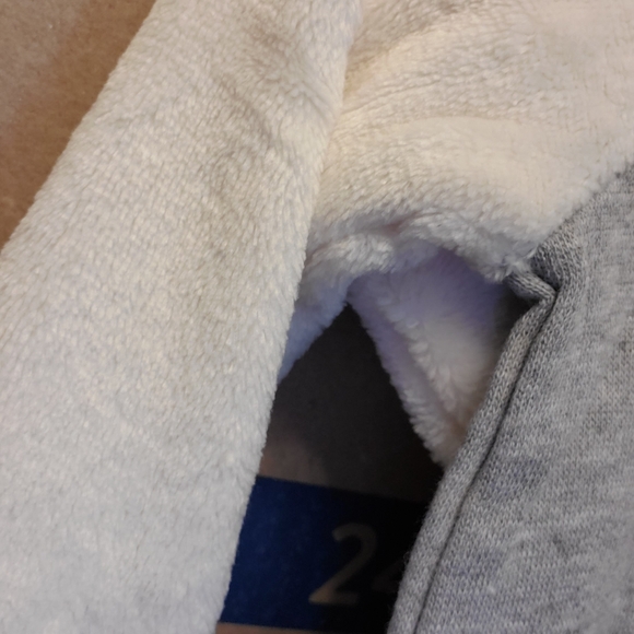 Micky mouse jumpsuit Disney baby 12month - Picture 5 of 7